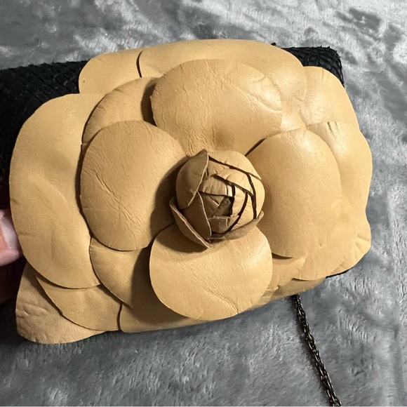 Serpui Maria Clutch with Large Leather Flower 6 x 5 x 2 Black and Cream - Picture 3 of 16